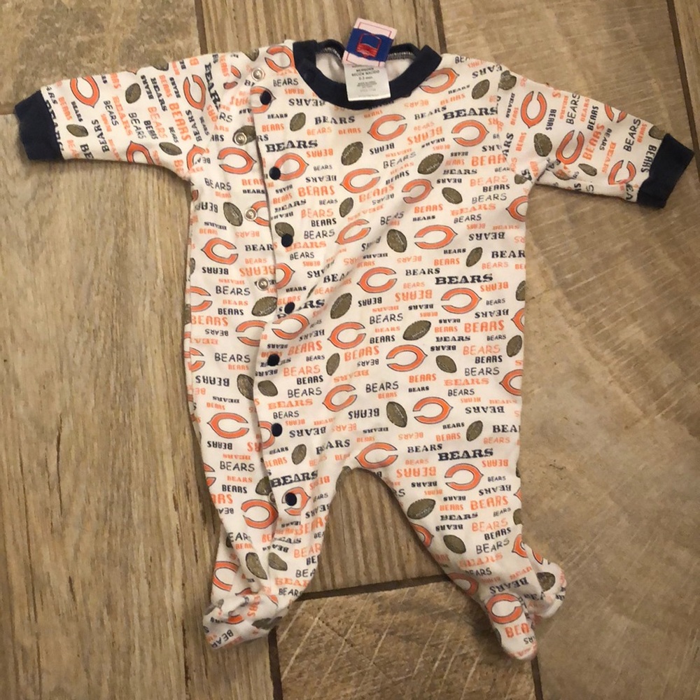 NFL Chicago bears onesie/pajamas